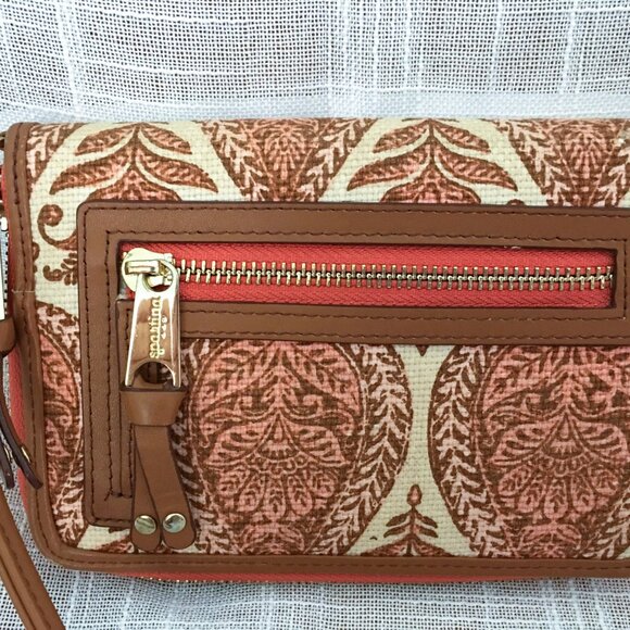 Bundle - Spartina Wallet Wristlet and JoJo Leather Crossbody Handbag - Picture 11 of 16